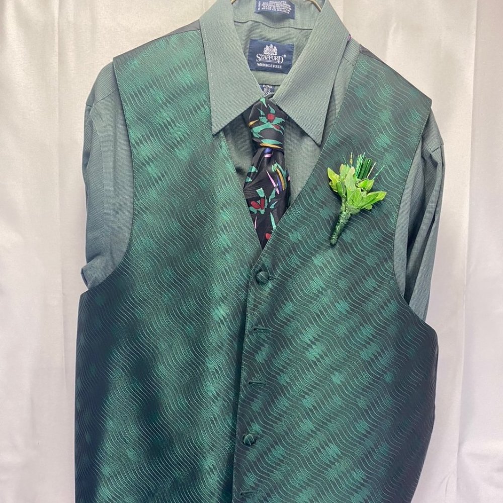 Shirt, Vest, Tie, and Boutonniere Combo